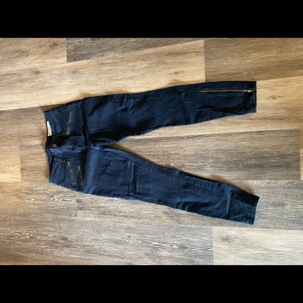 Pistola size 28 skinny jeans with zipper detail